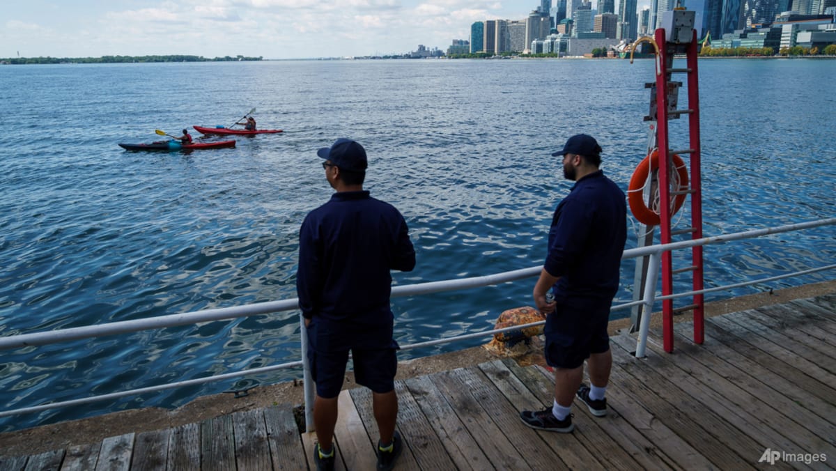 Trump orders Lake Ontario to be renamed 'Lake America'