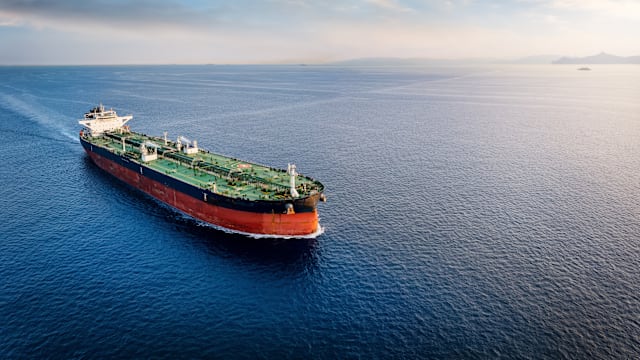 路透社：美军在亚洲水域拦截了几艘油轮