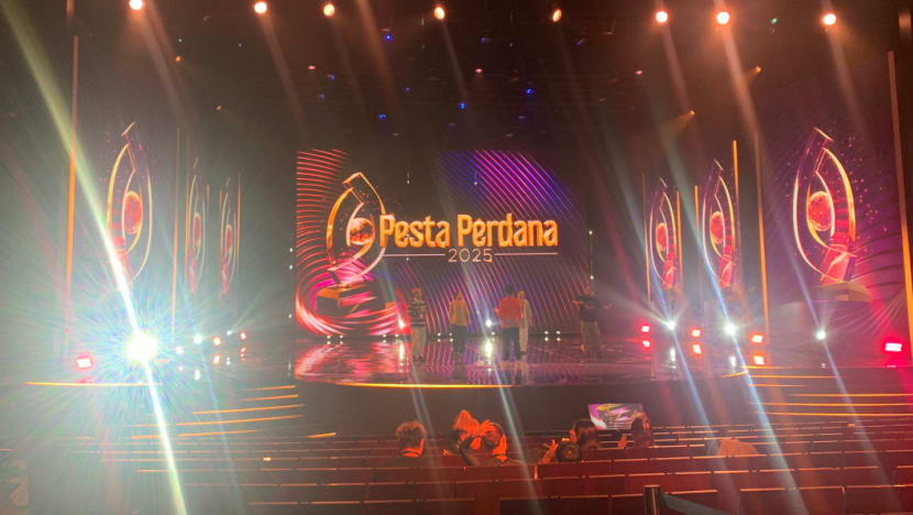 Pesta Perdana 2025: Pasangan hos Najip Ali, Era Farida bawa keserasian daripada KOTT