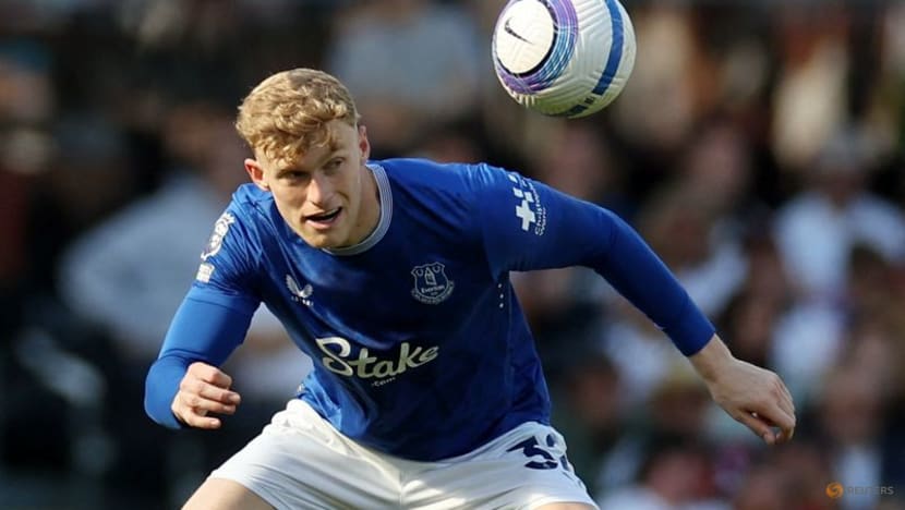 Branthwaite commits long-term future to Everton amid interest from rivals