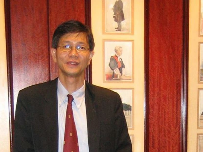 Veteran lawyer Ooi Oon Tat has been suspended from legal practice for 12 months over his handling of S$138,000 of client funds. Veteran lawyer Ooi Oon Tat has been suspended from legal practice for 12 months over his handling of S$138,000 of client funds.