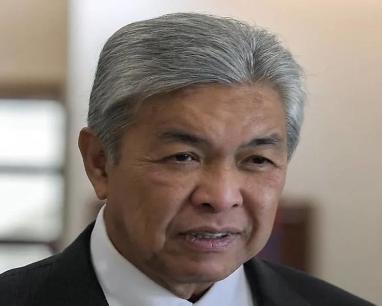 UMNO president Ahmad Zahid sues former Malaysia PM Mahathir for defamation