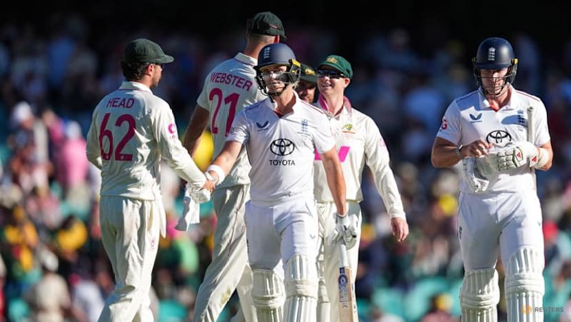 Bethell's maiden century stalls Australia's victory march in fifth Ashes test