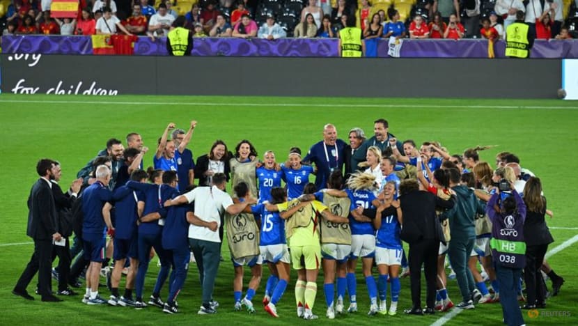 Italy banish old ghosts to make Women's Euro quarter-finals