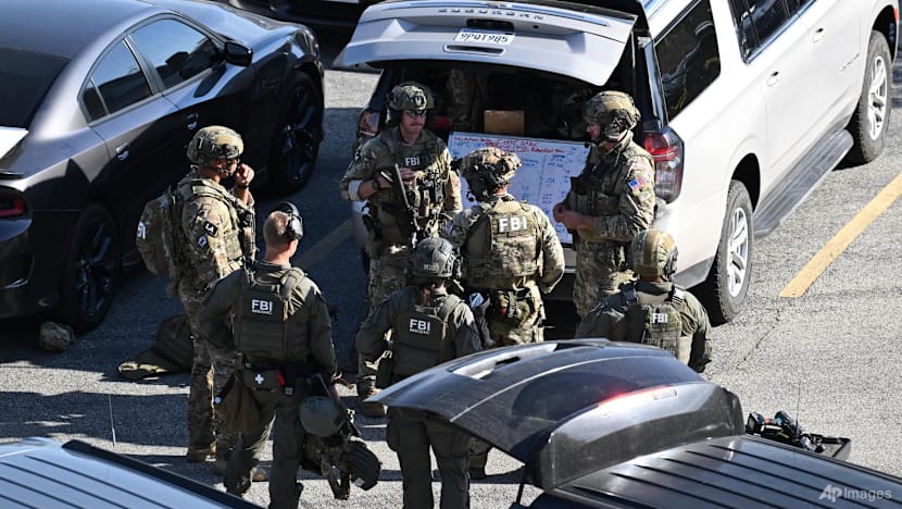 FBI fatally shoots man who held hostages in California building FBI fatally shoots man who held hostages in California building