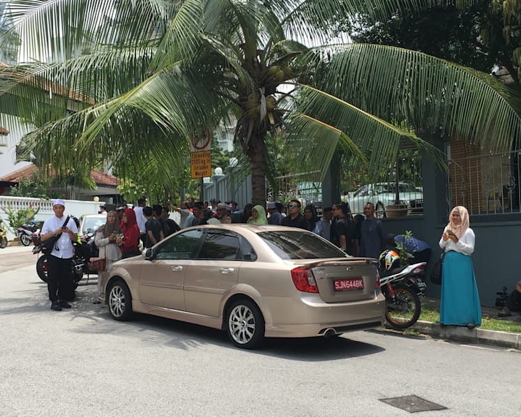Family and friends turn out to bid final farewell to 2 SMRT staff killed in accident