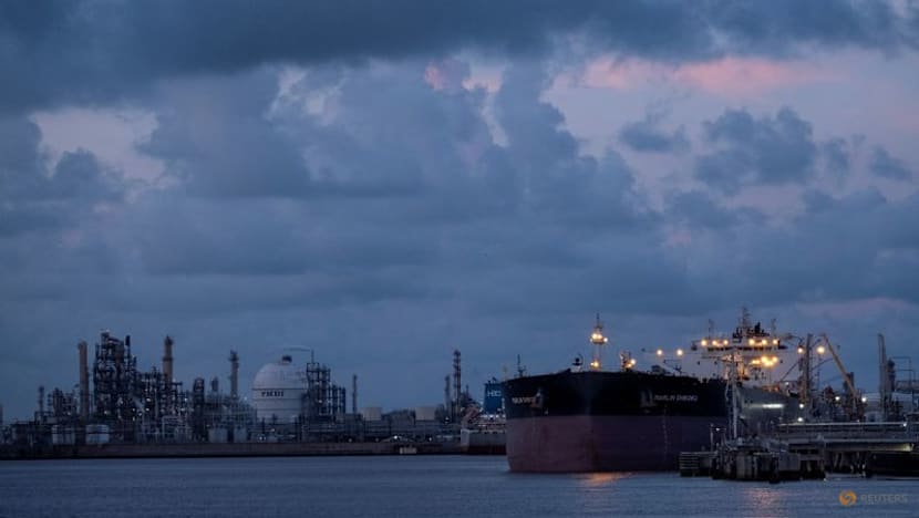 Ample supply buffers US oil cargoes from price shock as Europe, Asia prices surge