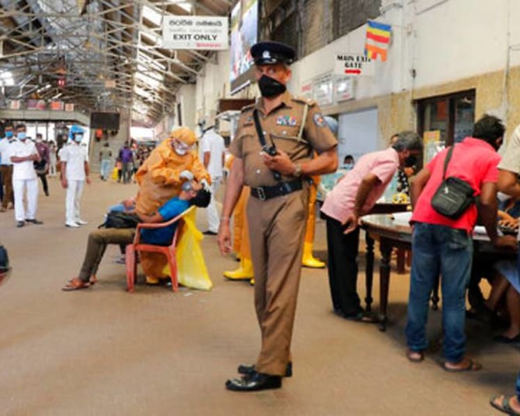 Sri Lanka closes fish market, expands curfew as COVID-19 outbreak grows