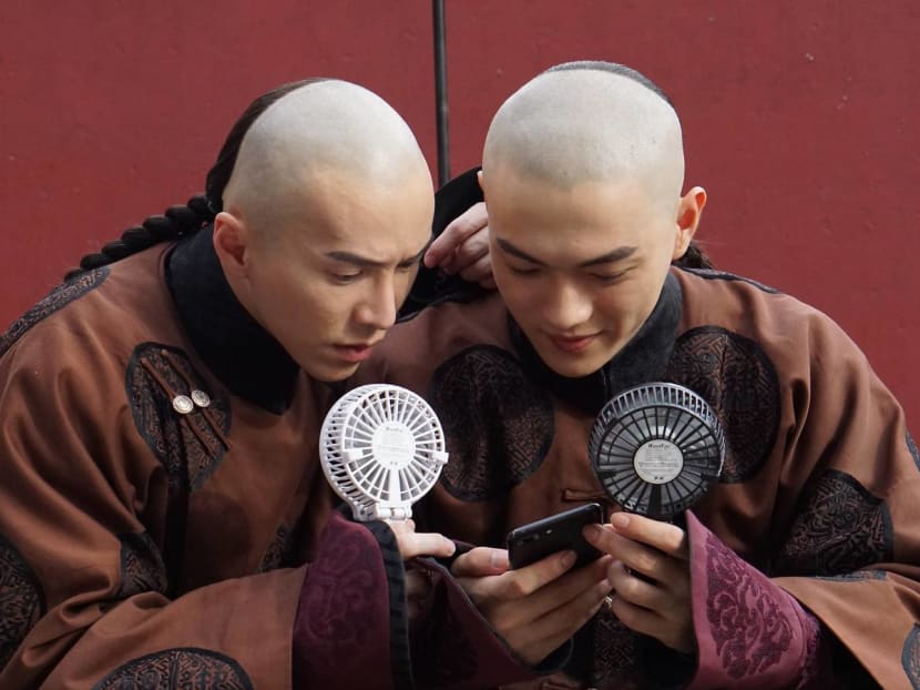 How Former Ch 8 Star Lawrence Wong Went From “Unknown” To Getting Mobbed Outside His House In China