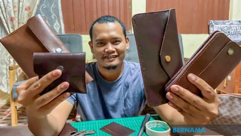 Cef hasilkan dompet kulit jana pendapatan sampingan tatkala COVID-19