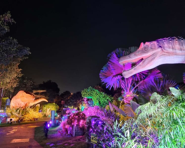 Christmas light-up: Glowing dinosaurs, a puzzle hunt and food trucks at Changi Festive Village