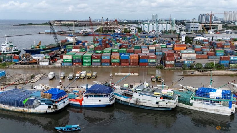 Indonesian trade surplus widened in Jan to $2.76 billion, Reuters poll shows