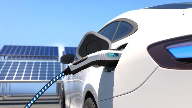 本地清洁能源汽车注册量持续增加 占新车注册量约八成