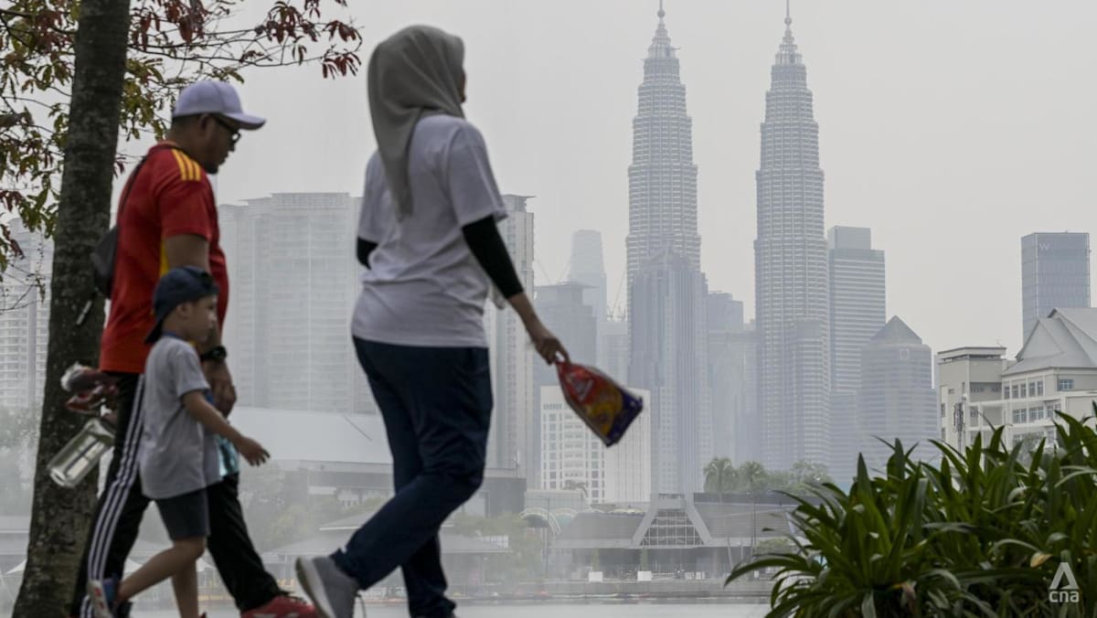 'Menyusahkan semua orang': Malaysia bersiap hadapi memburuknya kabut asap di musim kering