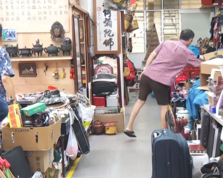 Karung guni men struggle with low profits, dwindle in numbers as Singaporeans purchase fewer used items