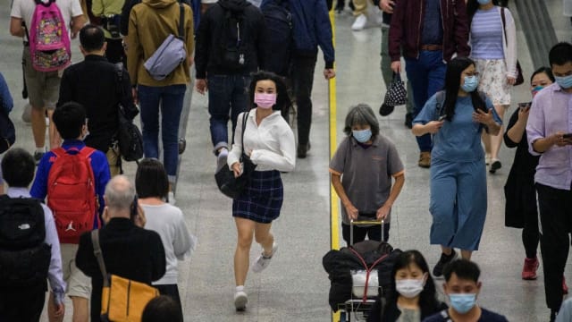 港府：单日病例或破万 不排除收紧防疫措施