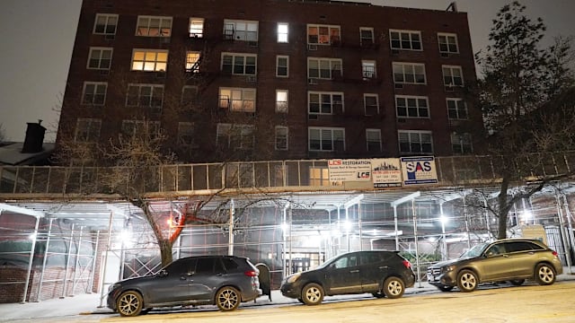 美国母囚禁14岁双胞胎儿子近十年 强迫穿尿片用奶瓶