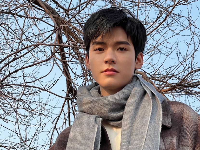 Chinese Actor Gong Jun Threatens Legal Action Over Rumours That He Was A Male Escort & Has A Secret Child