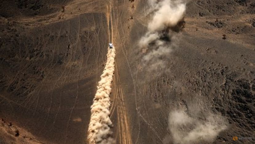 Rallying-Motorcycle champion Sanders vows to continue Dakar despite injury