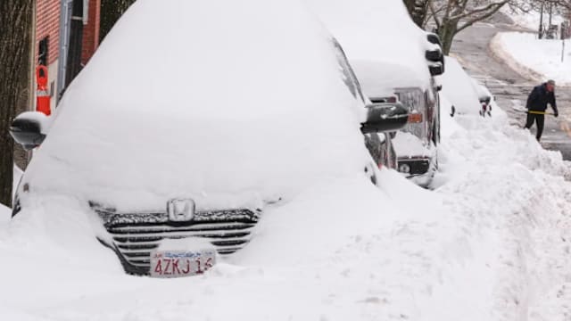 极寒风暴肆虐美国 至少30人亡 逾75万户停电