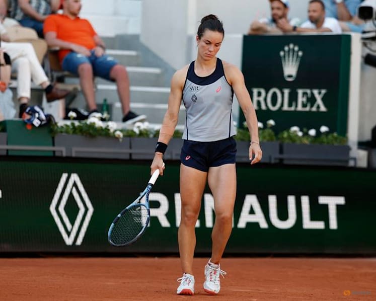 No repeat for injury-ravaged Boisson as French women disappoint at Roland Garros