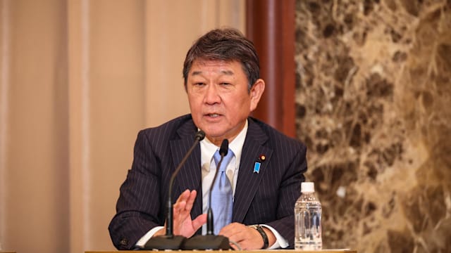 日本前外长茂木敏充 宣布参加总裁选举