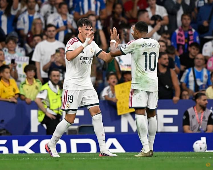 Substitute Espi snatches last-gasp winner in Real Madrid LaLiga opener