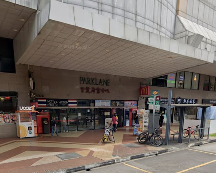 Mall takes owner of service road leading to its loading bay to court over access for rubbish trucks