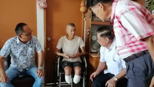 被猫抓伤引发败血症 马国小贩截肢保命