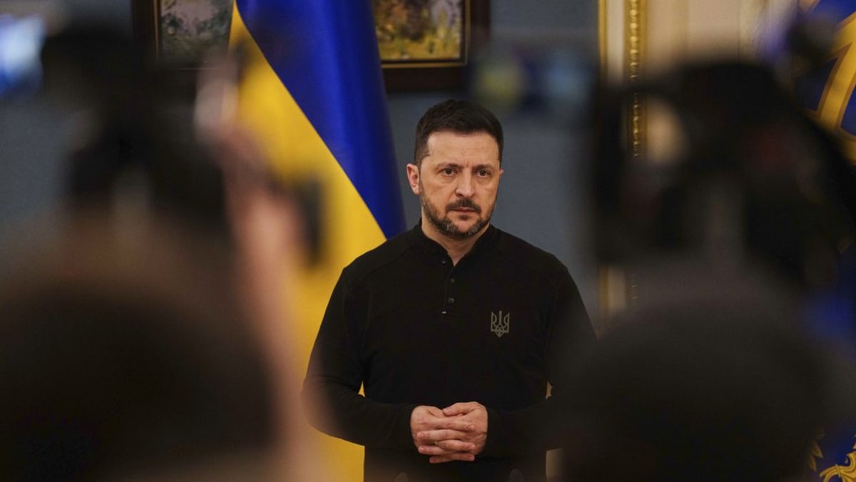 Zelenskyy says Ukraine captured two Chinese nationals fighting for Russia