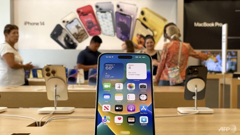 Commentary: Apple’s next iPhone needs to be irresistible Commentary: Apple’s next iPhone needs to be irresistible