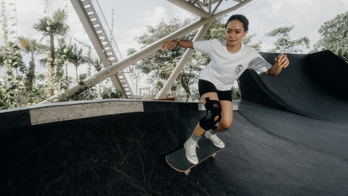 How female skateboarder Arina Azain found her tribe in the