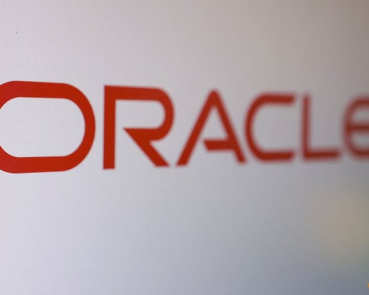 Oracle expects half a trillion dollars in booked cloud orders, stock rises 27%