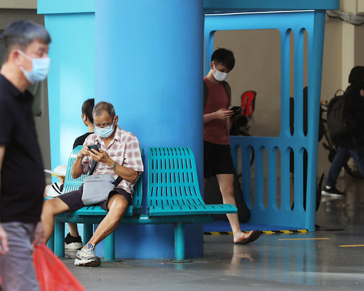 715 new Covid-19 cases and 8 more deaths in Singapore