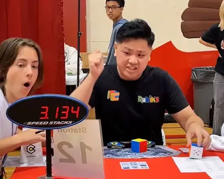 Solved in 3.13 seconds: 21-year-old breaks Rubik's Cube world record