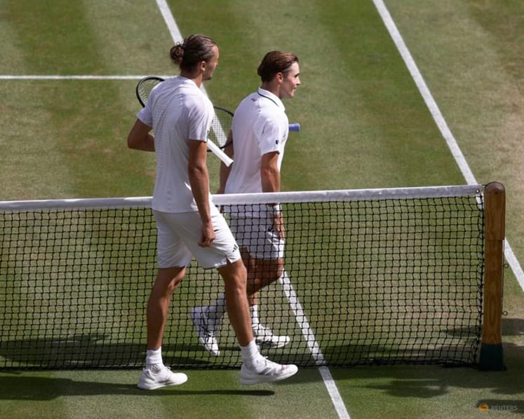 Ruthless Zverev spoils Fery's Wimbledon dream to power into final