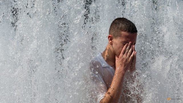 Italy and Balkans hit by heatwave as wildfire fears rise