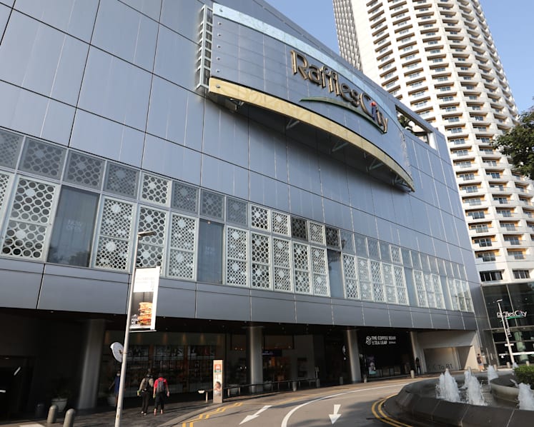 Worker at Guardian pharmacy in Ion Orchard, janitor at Raffles City Tower among 3 unlinked Covid-19 cases