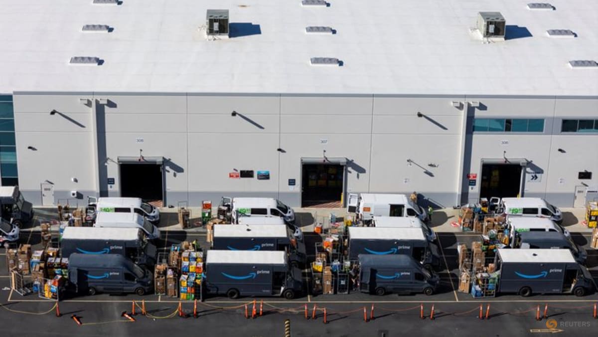 Amazon in discussions with USPS about future relationship