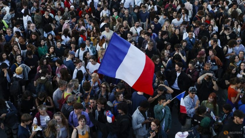 Commentary: France heads back to its postwar era of ungovernability Commentary: France heads back to its postwar era of ungovernability