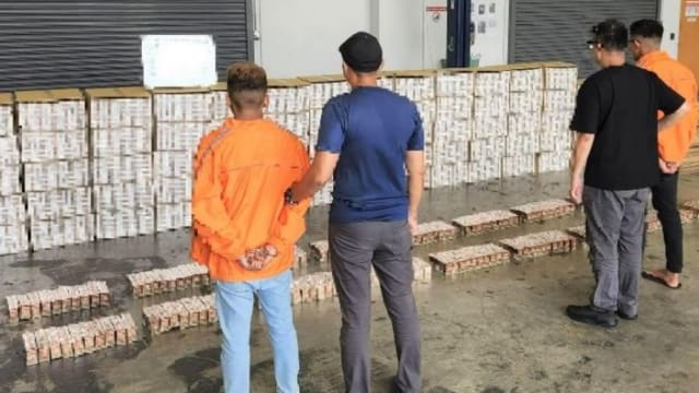 涉嫌运送漏税总额逾69万元香烟 三名男子被捕