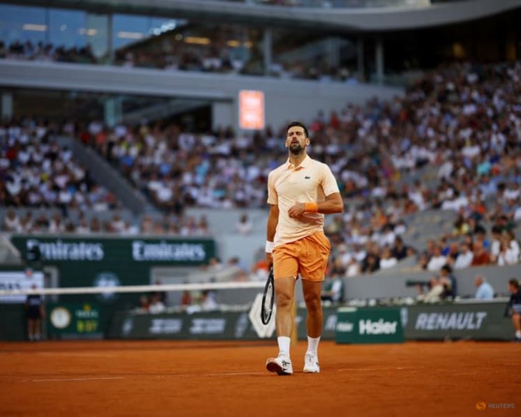 Djokovic, Zverev off to winning starts at French Open but Fritz out