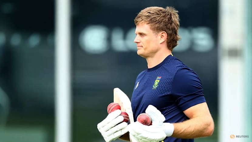 Stubbs fifty stretches South Africa's lead to 508 against India