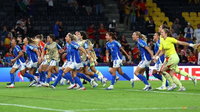 Spain beat Italy 3-1 as both go through to Women's Euros quarter-finals
