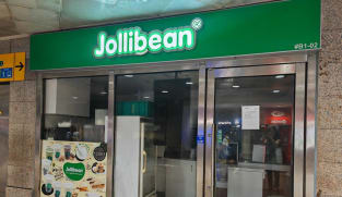 'We waited and waited': Jollibean staff allege unpaid wages, CPF contributions amid sudden outlet closures