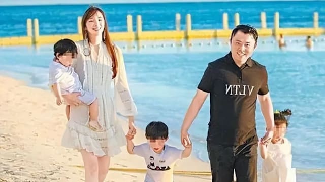 吴佩慈生4胎，百亿富商纪晓波坚持不娶，没有法律的婚姻关系更有利？