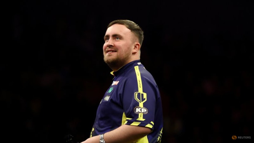 Darts-Littler breaks his own Premier League Darts seasonal points record