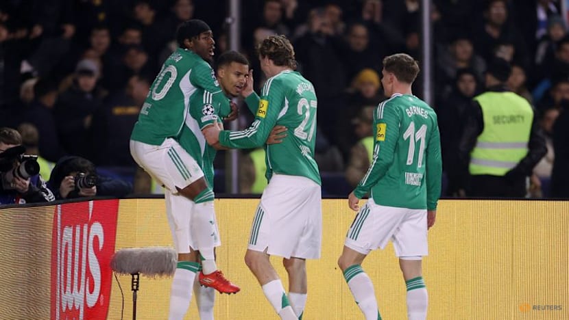 Gordon scores four as Newcastle hammer Qarabag to move to brink of last 16