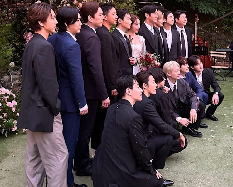 Super Junior members past and present reunite at Ryeowook's wedding 