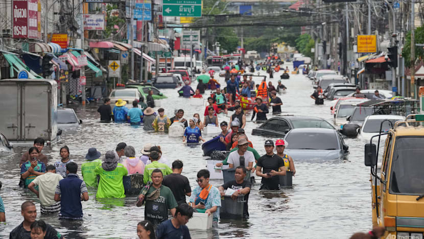 Thailand warns of more rain as flood death toll rises to 31